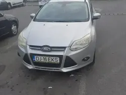 Utilizat 2013 Ford Focus Berlinǎ | 3.300 EUR (Preț bun)