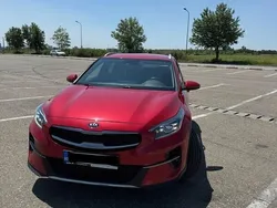 Rosu Utilizat 2020 Kia XCeed SUV | 18.200 EUR