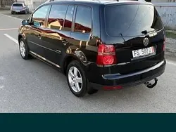 Negru Utilizat 2007 VW Touran Monovolum | 3.500 EUR (Preț OK)