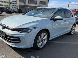 Culoarealbastru Utilizat 2025 VW Golf VIII Advance Hatchback | 25.599 EUR (Preț bun)