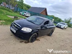 Utilizat 2013 Chevrolet Aveo Berlinǎ | 1.350 EUR