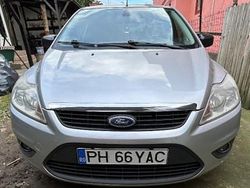 Argintiu Utilizat 2008 Ford Focus Hatchback | 2.000 EUR (Preț bun)