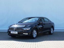 Culoarenegru Utilizat 2020 VW Passat Comfortline Berlinǎ | 25.500 EUR
