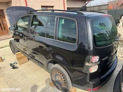Negru Utilizat 2008 VW Touran Monovolum | 790 EUR