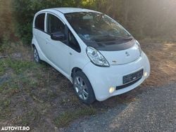 Alb Utilizat 2011 Peugeot iON Active Hatchback | 2.999 EUR