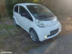 Alb Utilizat 2011 Peugeot iON Active Hatchback | 2.999 EUR