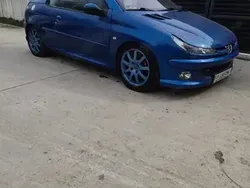 Utilizat 2003 Peugeot 206 | 1.100 EUR
