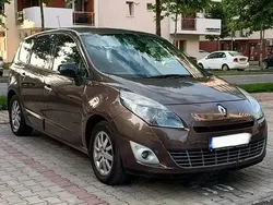 Maro Utilizat 2011 Renault Grand Scénic III Monovolum | 5.000 EUR