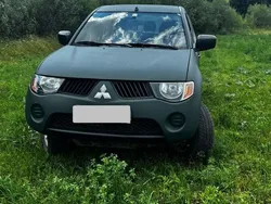 Verde Utilizat 2007 Mitsubishi L200 Intense Pickup | 7.200 EUR (Preț OK)