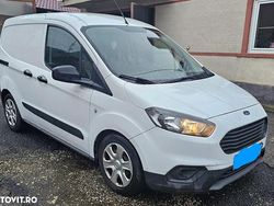 Culoarealb Utilizat 2019 Ford Courier Monovolum | 5.850 EUR