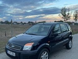 Utilizat 2006 Ford Fusion SUV | 1.150 EUR