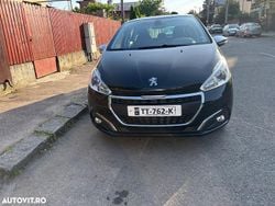Culoarenegru Utilizat 2018 Peugeot 208 Allure Hatchback | 7.150 EUR (Preț OK)