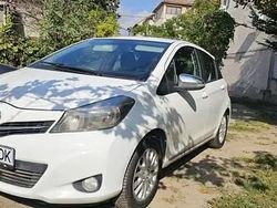 Alb Utilizat 2013 Toyota Yaris Hatchback | 5.200 EUR