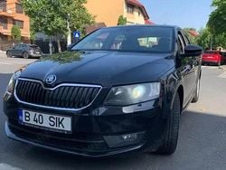 Negru Utilizat 2014 Skoda Octavia Berlinǎ | 7.500 EUR (Preț bun)