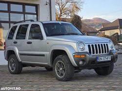 Culoareargint Utilizat 2004 Jeep Cherokee Limited SUV | 5.900 EUR