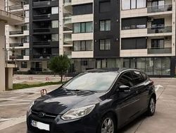 Gri Utilizat 2012 Ford Focus Hatchback | 2.900 EUR (Preț bun)