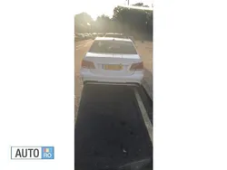 Alb Utilizat 2015 Mercedes E250 Berlinǎ | 11.000 EUR