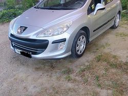 Utilizat 2010 Peugeot 308 Berlinǎ | 2.900 EUR (Preț OK)