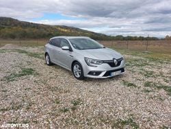 Culoareargint Utilizat 2018 Renault Mégane GrandTour LIMITED Break | 9.300 EUR (Preț OK)