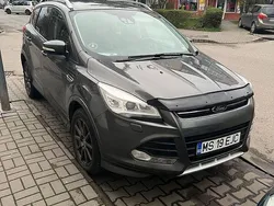 Culoaregri Utilizat 2016 Ford Kuga Titanium SUV | 10.700 EUR (Preț OK)