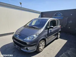 Culoaregri Utilizat 2005 Peugeot 1007 Premium Hatchback | 1.990 EUR