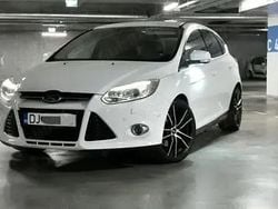 Alb Utilizat 2013 Ford Focus Hatchback | 5.999 EUR (Preț OK)