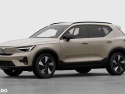 Culoaregalbeuriu Nouă 2025 Volvo XC40 Plus SUV | 48.279 EUR