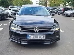 Negru Utilizat 2017 VW Jetta Comfortline Berlinǎ | 7.200 EUR (Preț bun)