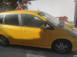 Galben Utilizat 2005 Honda Jazz Hatchback | 1.650 EUR
