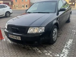 Negru Utilizat 2004 Audi A6 Berlinǎ | 1.900 EUR (Preț bun)