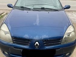 Utilizat 2002 Renault Clio II Hatchback | 1.600 EUR (Preț bun)