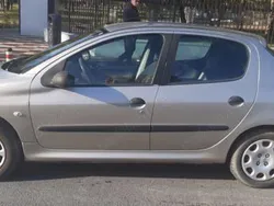 Utilizat 2006 Peugeot 206 Hatchback | 2.000 EUR (Scump)