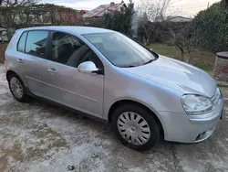 Gri Utilizat 2008 VW Golf V Hatchback | 3.750 EUR (Preț OK)