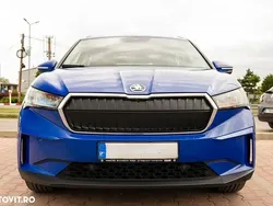 Culoarealbastru Utilizat 2022 Skoda Enyaq iV SUV | 29.900 EUR (Super Preț)