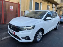 Alb Utilizat 2021 Dacia Sandero Hatchback | 10.999 EUR (Scump)