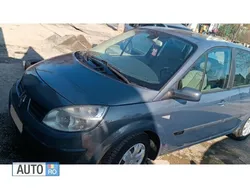 Gri Utilizat 2006 Renault Scénic II Monovolum | 2.100 EUR