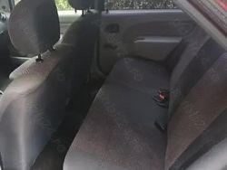 Utilizat 2006 Dacia Logan Berlinǎ | 4.000 EUR