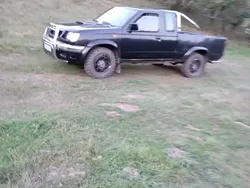 Utilizat 1999 Nissan PickUp Pickup | 3.200 EUR