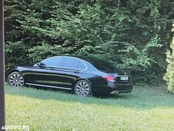 Culoarenegru Utilizat 2016 Mercedes E350 Avantgarde Berlinǎ | 31.800 EUR