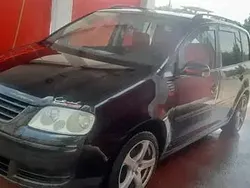 Utilizat 2005 VW Touran Monovolum | 2.350 EUR (Preț OK)