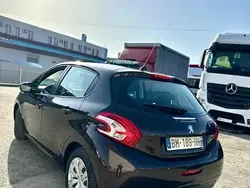 Utilizat 2013 Peugeot 208 Hatchback | 3.250 EUR (Preț bun)
