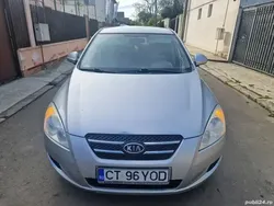 Argintiu Utilizat 2008 Kia Ceed 2 Hatchback | 2.750 EUR (Preț OK)