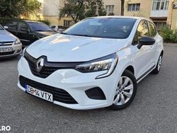 Culoarealb Utilizat 2022 Renault Clio V | 9.400 EUR (Preț bun)