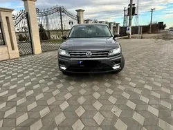 Gri Utilizat 2018 VW Tiguan SUV | 18.000 EUR (Preț OK)
