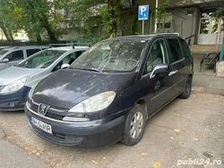 Negru Utilizat 2006 Peugeot 807 Monovolum | 990 EUR