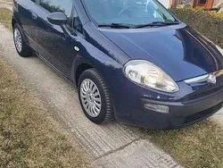 Culoarealbastru Utilizat 2010 Fiat Punto Hatchback | 2.300 EUR