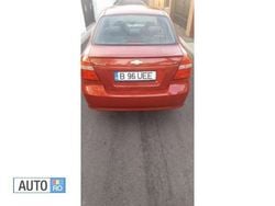Rosu Utilizat 2008 Chevrolet Aveo | 2.300 EUR (Preț bun)