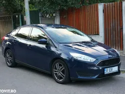 Albastru Utilizat 2016 Ford Focus Trend Berlinǎ | 6.470 EUR (Preț bun)