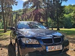 Culoarealbastru Utilizat 2006 BMW 320 Break | 2.450 EUR (Preț OK)
