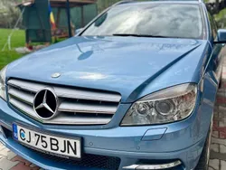 Culoarealbastru Utilizat 2010 Mercedes C200 Avantgarde Edition Break | 5.300 EUR (Preț OK)